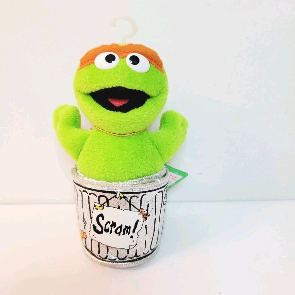 2003 Mini GUND Sesame Street Oscar The Grouch Stuffed Plush Toy